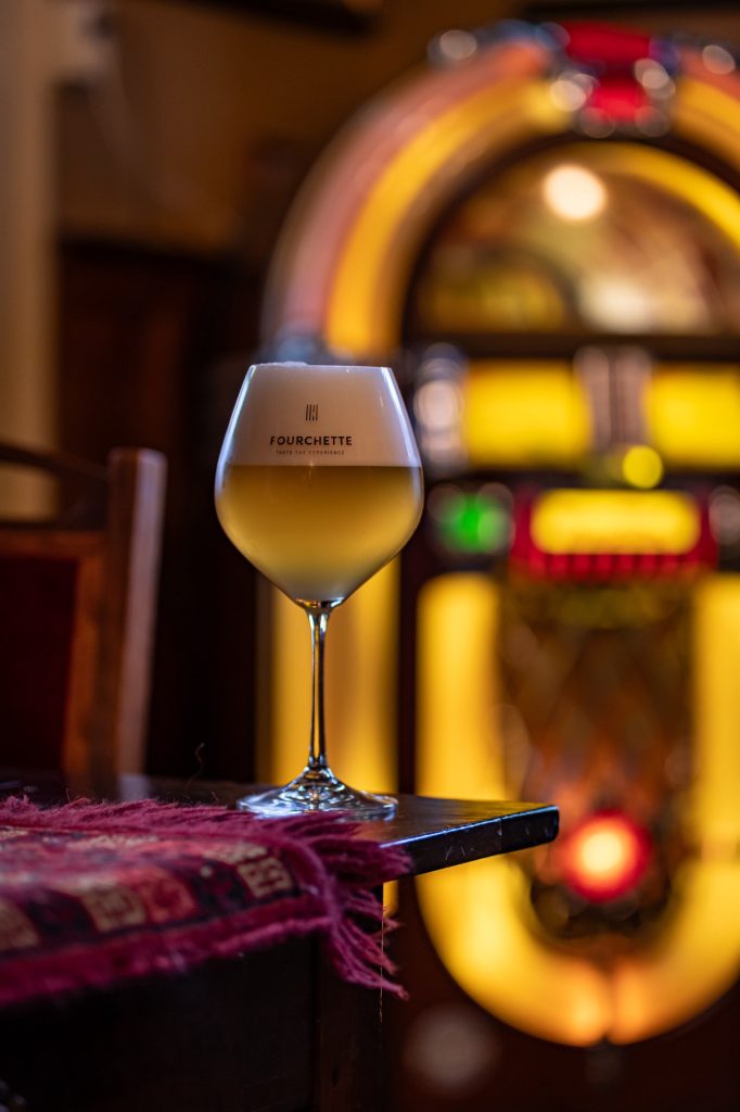 creatieve productfoto van Fourchette bier voor jukebox